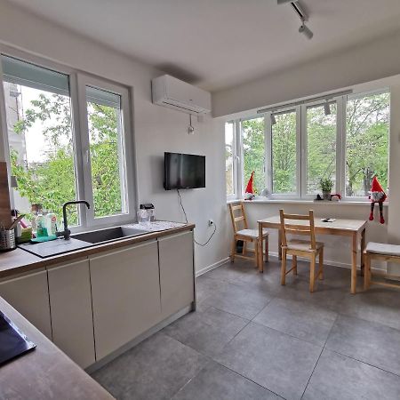 סופיה Brand New Apartment מראה חיצוני תמונה